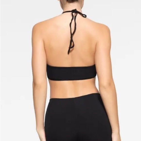 SKIMS Soft Lounge Super Cropped Halter Top in Onyx Size 4X - Picture 5 of 5